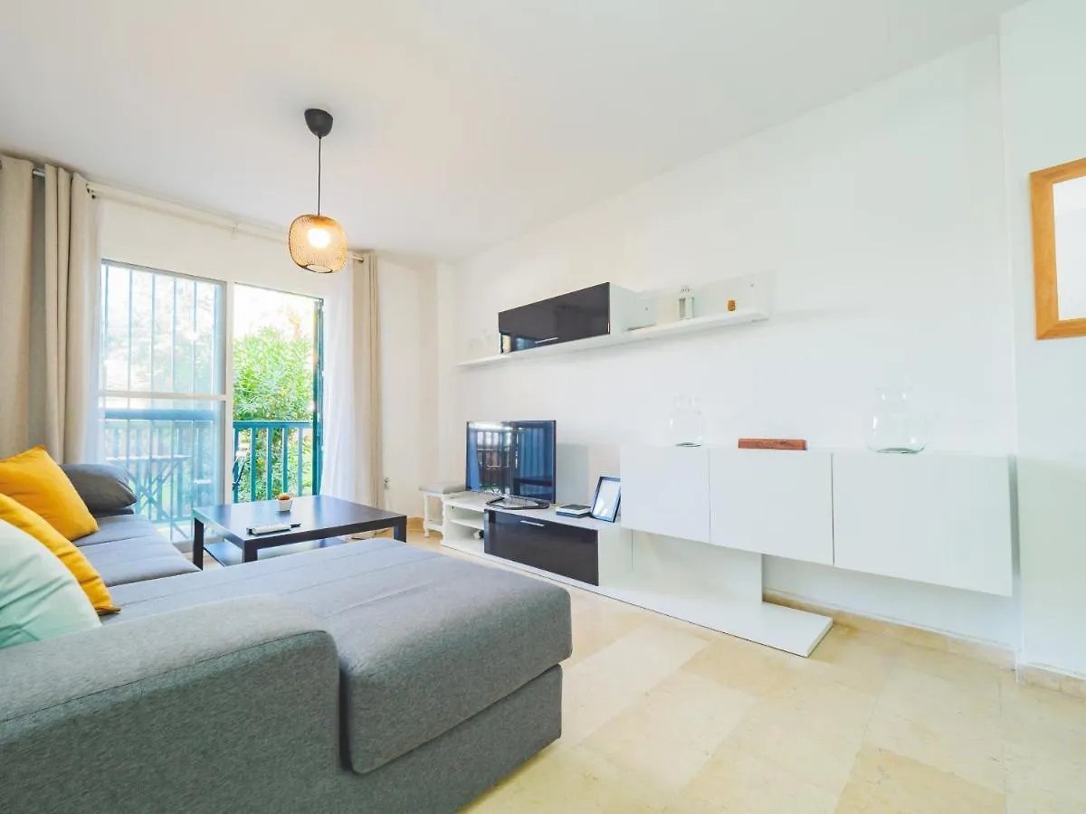 Cubo'S Apartamento Benalmar Arroyo De La Miel Spain
